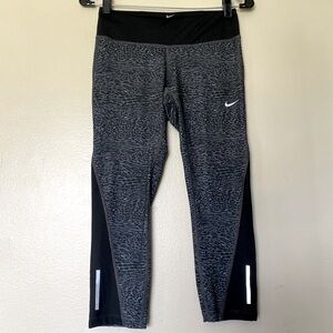 Nike Gray and Black Patterned Leggings